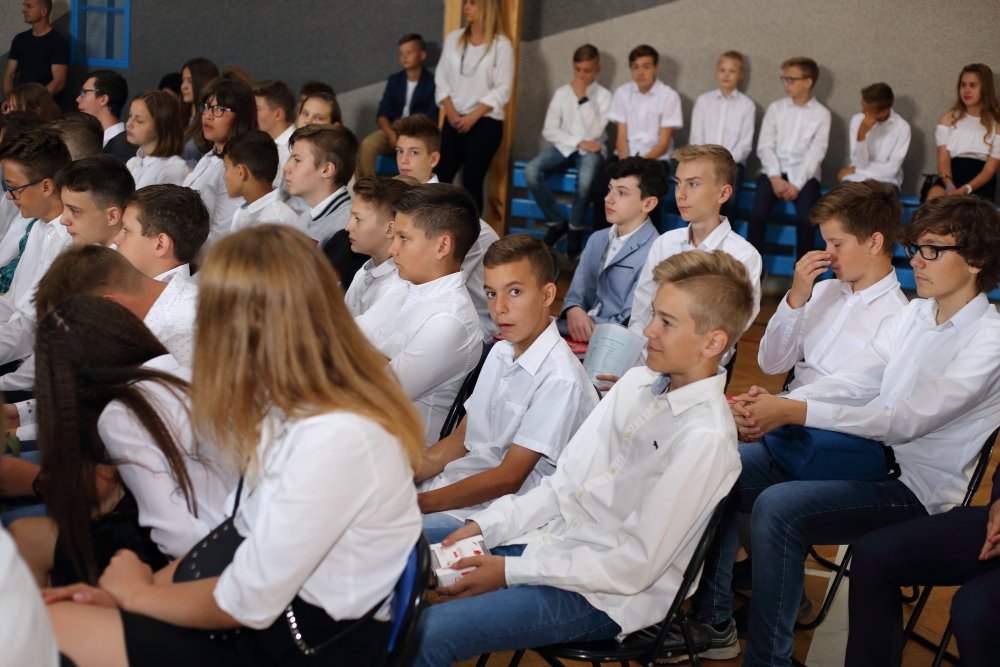 Zakończenie roku szkolnego w Szkole Podstawowej nr 10 [22.06.2018] - zdjęcie #12 - eOstroleka.pl