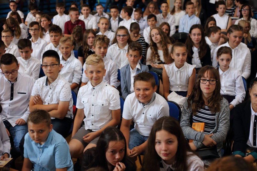 Zakończenie roku szkolnego w Szkole Podstawowej nr 10 [22.06.2018] - zdjęcie #34 - eOstroleka.pl
