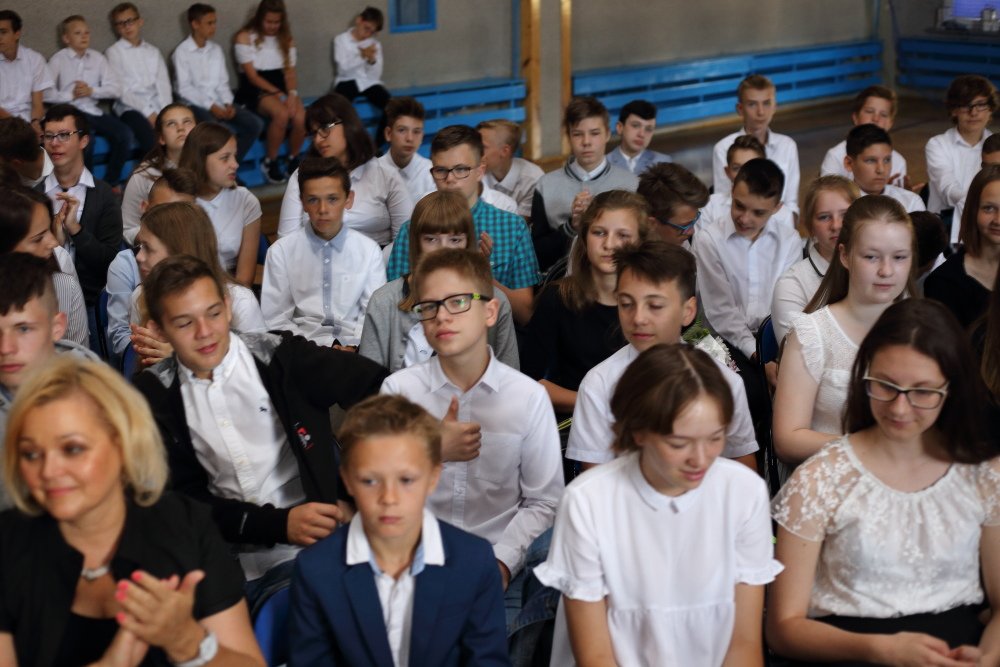 Zakończenie roku szkolnego w Szkole Podstawowej nr 10 [22.06.2018] - zdjęcie #40 - eOstroleka.pl