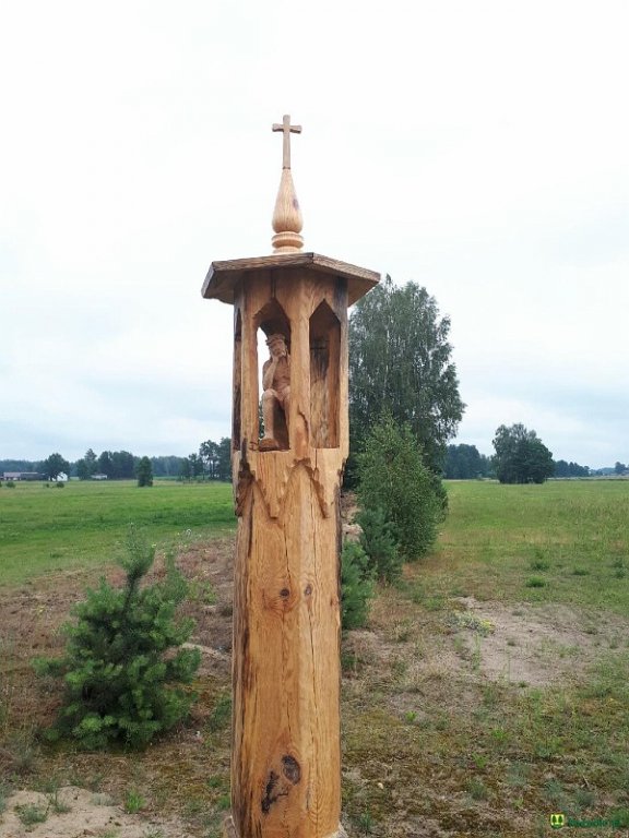 Przydrożna kapliczka w miejscowości Sul [13.07.2018] - zdjęcie #1 - eOstroleka.pl