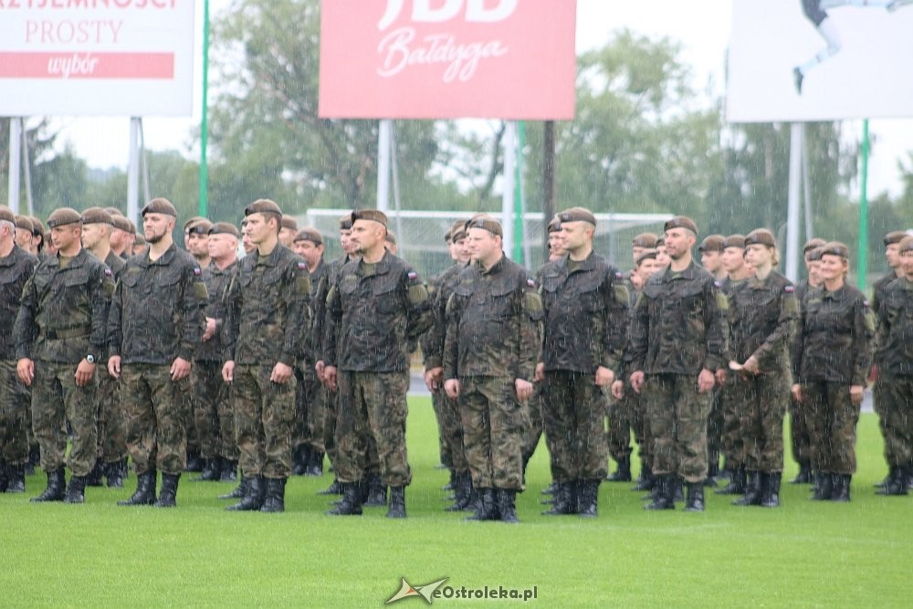 Przysięga żołnierzy z 5. Mazowieckiej Brygad Terytorialnej WOT [15.07.2018] - zdjęcie #5 - eOstroleka.pl