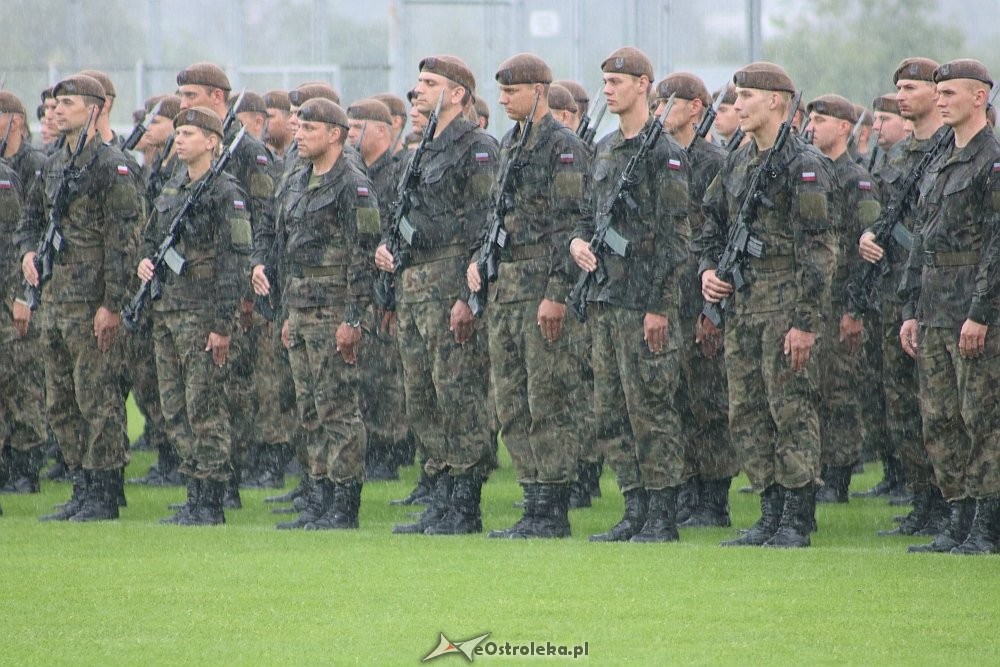 Przysięga żołnierzy z 5. Mazowieckiej Brygad Terytorialnej WOT [15.07.2018] - zdjęcie #33 - eOstroleka.pl