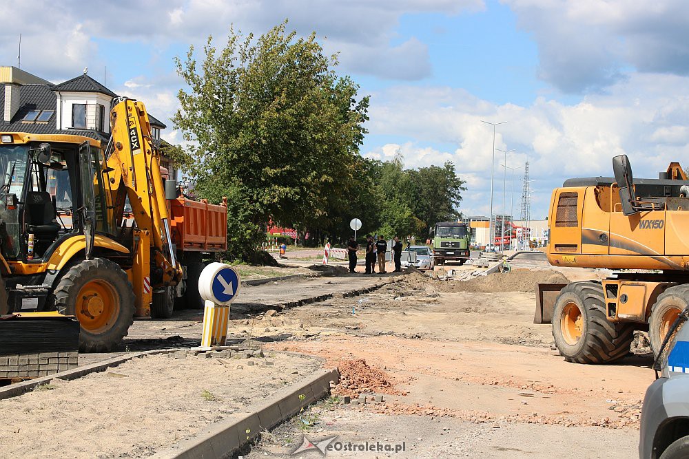 Niewybuch na budowie ulicy Witosa [06.08.2018] - zdjęcie #6 - eOstroleka.pl