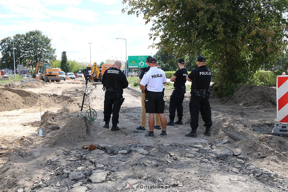 Niewybuch na budowie ulicy Witosa [06.08.2018] - zdjęcie #15 - eOstroleka.pl