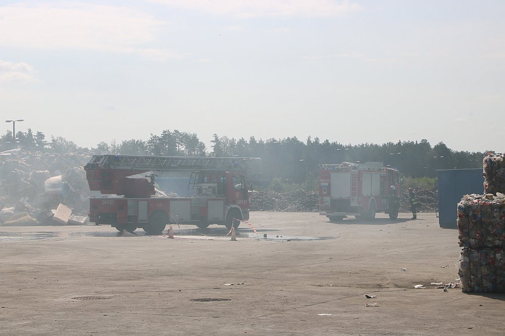 Ostrołęka: Pożar na sortowni śmieci? Spokojnie, to tylko ćwiczenia [17.08.2018] - zdjęcie #56 - eOstroleka.pl