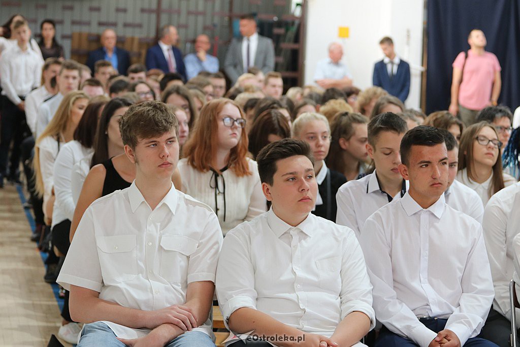 Rozpoczęcie roku szkolnego w ZSZ 3 w Ostrołęce [03.09.2018] - zdjęcie #20 - eOstroleka.pl