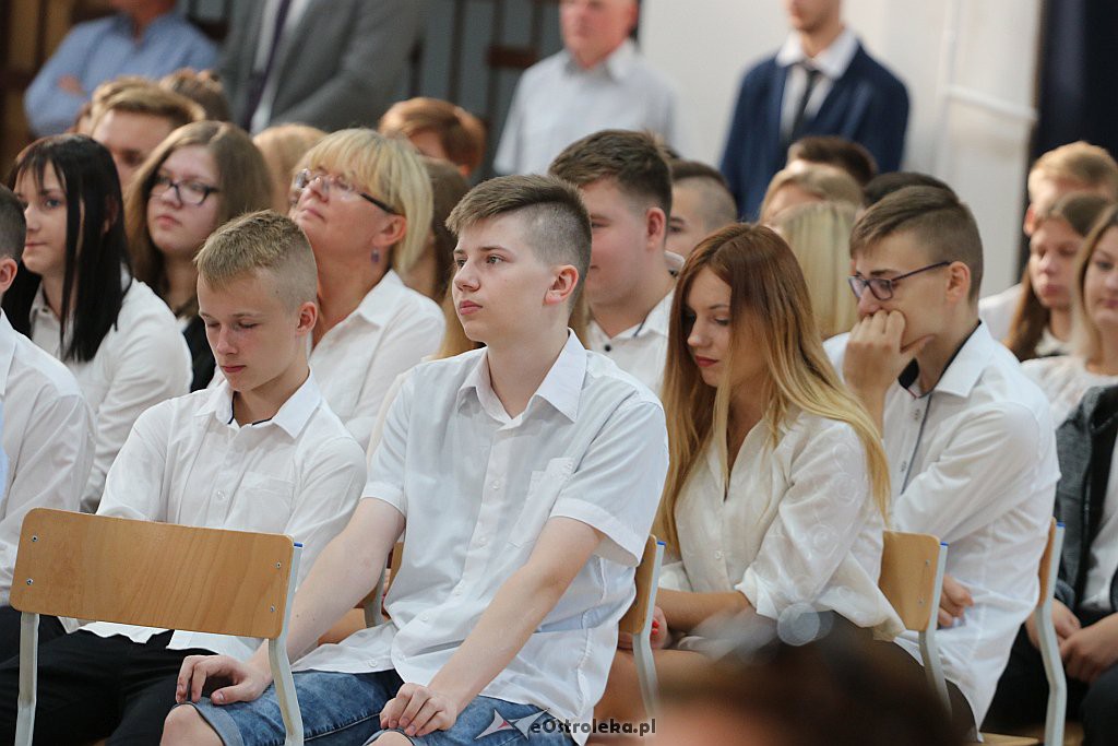 Rozpoczęcie roku szkolnego w ZSZ 3 w Ostrołęce [03.09.2018] - zdjęcie #32 - eOstroleka.pl