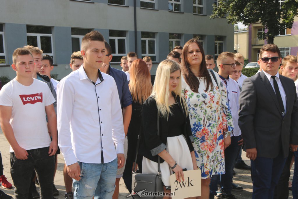 Rozpoczęcie roku szkolnego w ZSZ nr 2 w Ostrołęce [03.09.2018] - zdjęcie #27 - eOstroleka.pl