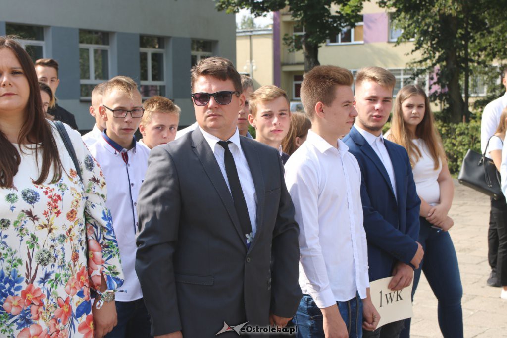 Rozpoczęcie roku szkolnego w ZSZ nr 2 w Ostrołęce [03.09.2018] - zdjęcie #28 - eOstroleka.pl