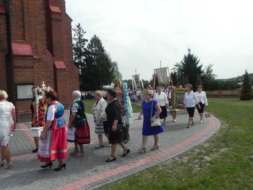 Zalas: Uroczystość poświęcenia chorągwi kościelnej [08.09.2018] - zdjęcie #44 - eOstroleka.pl