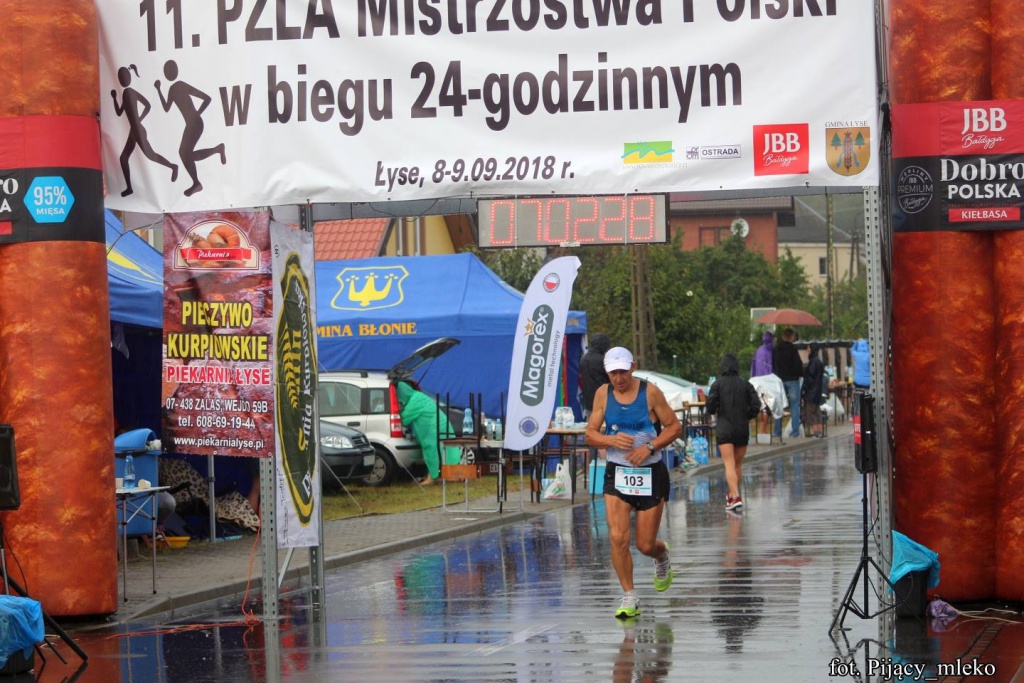 Mistrzostwa Polski w biegu 24h w Łysych - zdjęcie #1 - eOstroleka.pl