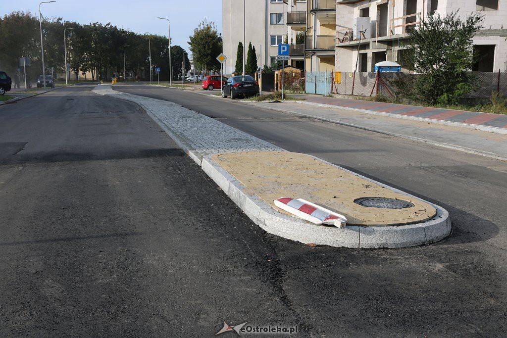 Cztery miesiące po terminie, a ulica Dobrzańskiego wciąż nie gotowa [26.09.2018] - zdjęcie #3 - eOstroleka.pl