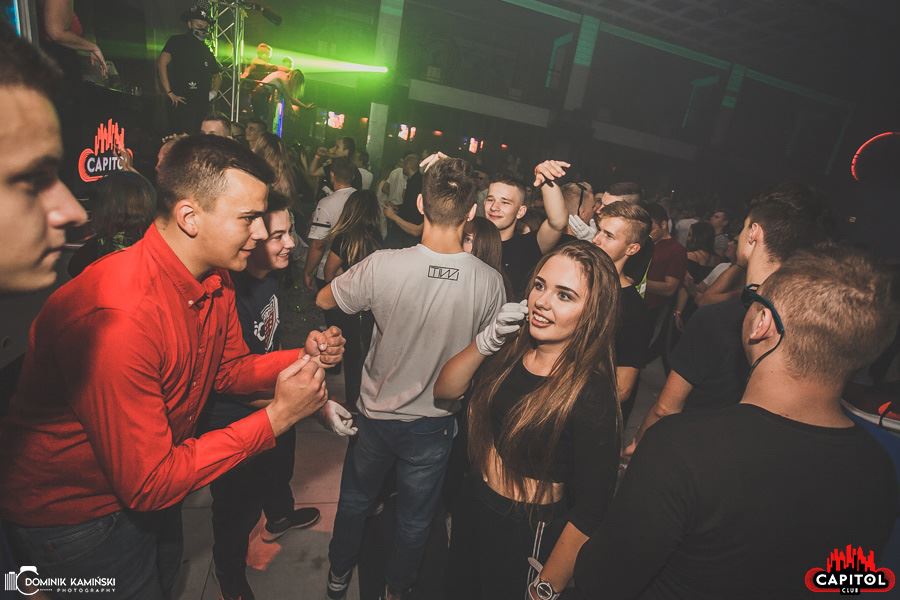 Noc Wariatów w Clubie Capitol Sypniewo [28.09.2018] - zdjęcie #85 - eOstroleka.pl