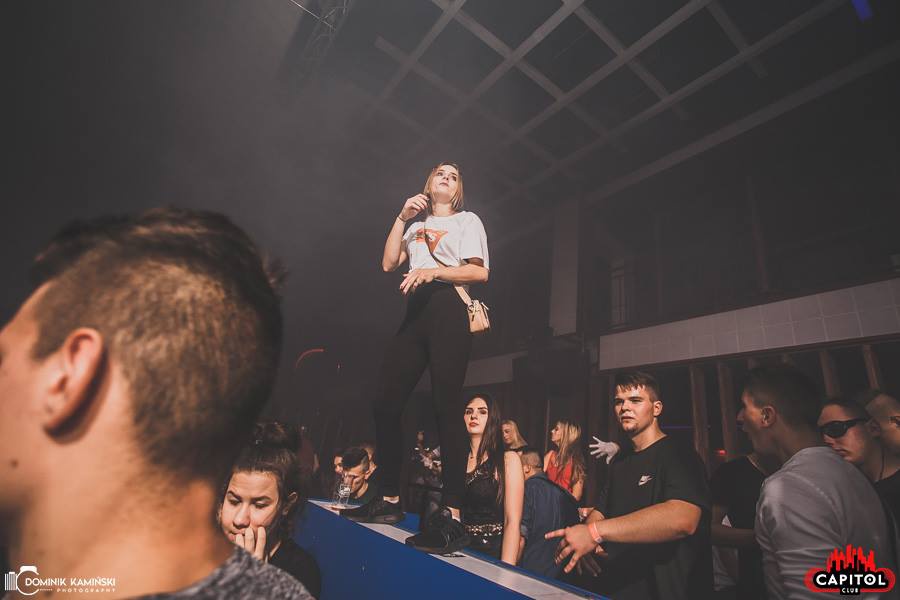 Noc Wariatów w Clubie Capitol Sypniewo [28.09.2018] - zdjęcie #95 - eOstroleka.pl