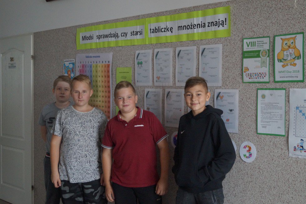Światowy Dzień Tabliczki Mnożenia w Szkole Podstawowej w Zalasiu [05.10.2018] - zdjęcie #7 - eOstroleka.pl