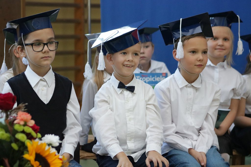 Pasowanie na ucznia w Szkole Podstawowej nr 3 [12.10.2018] - zdjęcie #52 - eOstroleka.pl
