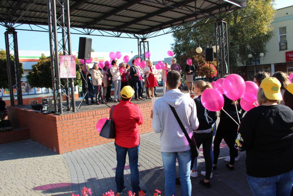 Marsz Różowej Wstążki w Ostrołęce [13.10.2018] - zdjęcie #2 - eOstroleka.pl