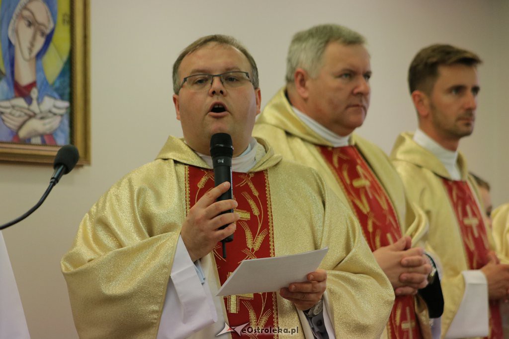 Przekazanie relikwii św. Jana Pawła II do szpitalnej kaplicy [17.10.2018] - zdjęcie #7 - eOstroleka.pl