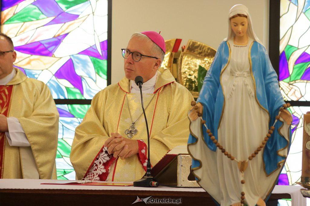 Przekazanie relikwii św. Jana Pawła II do szpitalnej kaplicy [17.10.2018] - zdjęcie #8 - eOstroleka.pl