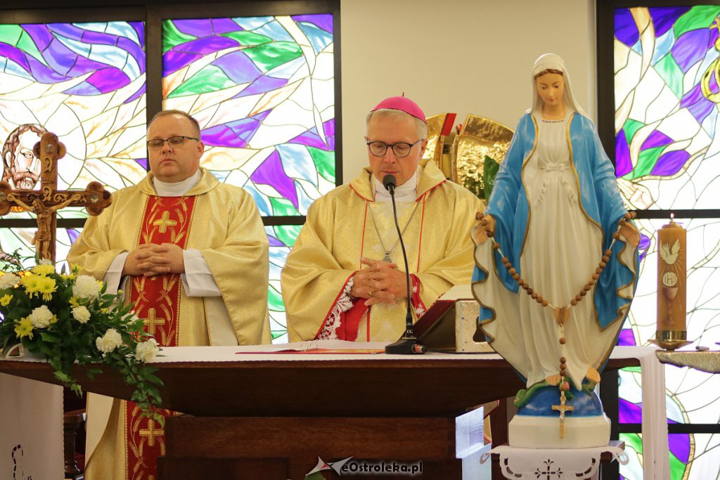 Przekazanie relikwii św. Jana Pawła II do szpitalnej kaplicy [17.10.2018] - zdjęcie #12 - eOstroleka.pl