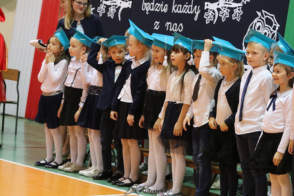 Pasowanie na ucznia w Szkole Podstawowej nr 5 [25.10.2018] - zdjęcie #7 - eOstroleka.pl