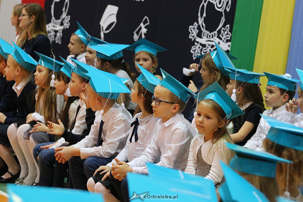 Pasowanie na ucznia w Szkole Podstawowej nr 5 [25.10.2018] - zdjęcie #48 - eOstroleka.pl