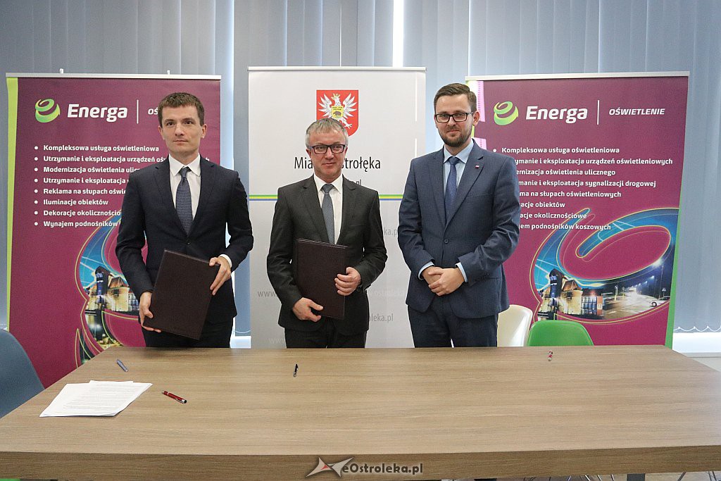 Podpisanie umowy na inwestycję Smart przejście [31.10.2018] - zdjęcie #8 - eOstroleka.pl