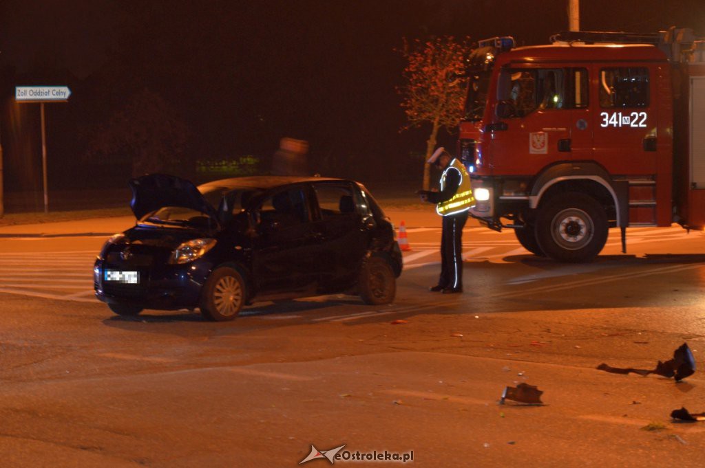 Wypadek na skrzyżowaniu przy ul. Goworowskiej i Pomian [31.10.2018] - zdjęcie #18 - eOstroleka.pl
