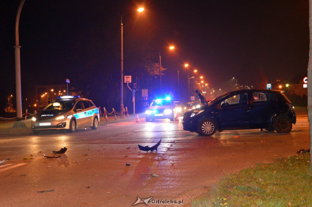 Wypadek na skrzyżowaniu przy ul. Goworowskiej i Pomian [31.10.2018] - zdjęcie #27 - eOstroleka.pl