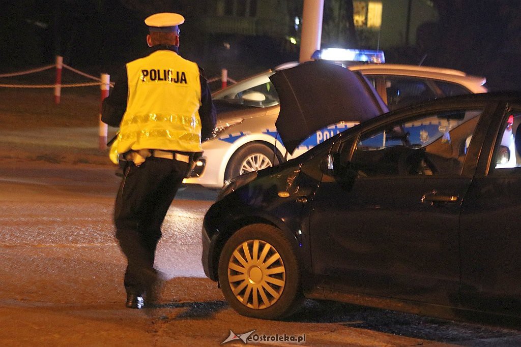 Wypadek na skrzyżowaniu przy ul. Goworowskiej i Pomian [31.10.2018] - zdjęcie #9 - eOstroleka.pl