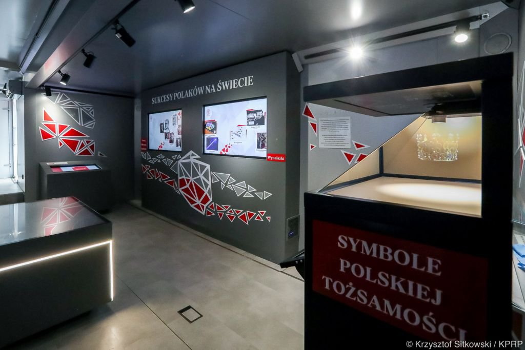 Mobilne Muzeum Multimedialne w Ostrołęce [05.11.2018] - zdjęcie #1 - eOstroleka.pl