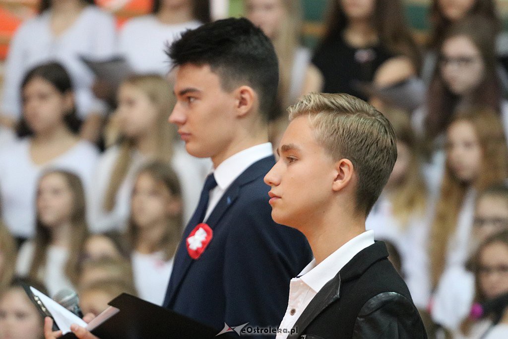 100-lecie niepodległości w Szkole Podstawowej nr 5 w Ostrołęce [08.11.2018] - zdjęcie #31 - eOstroleka.pl