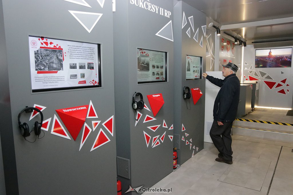 Ostrołęka świętuje 100. urodziny Niepodległej – Mobile Muzeum Multimedialne [10.11.2018] - zdjęcie #6 - eOstroleka.pl