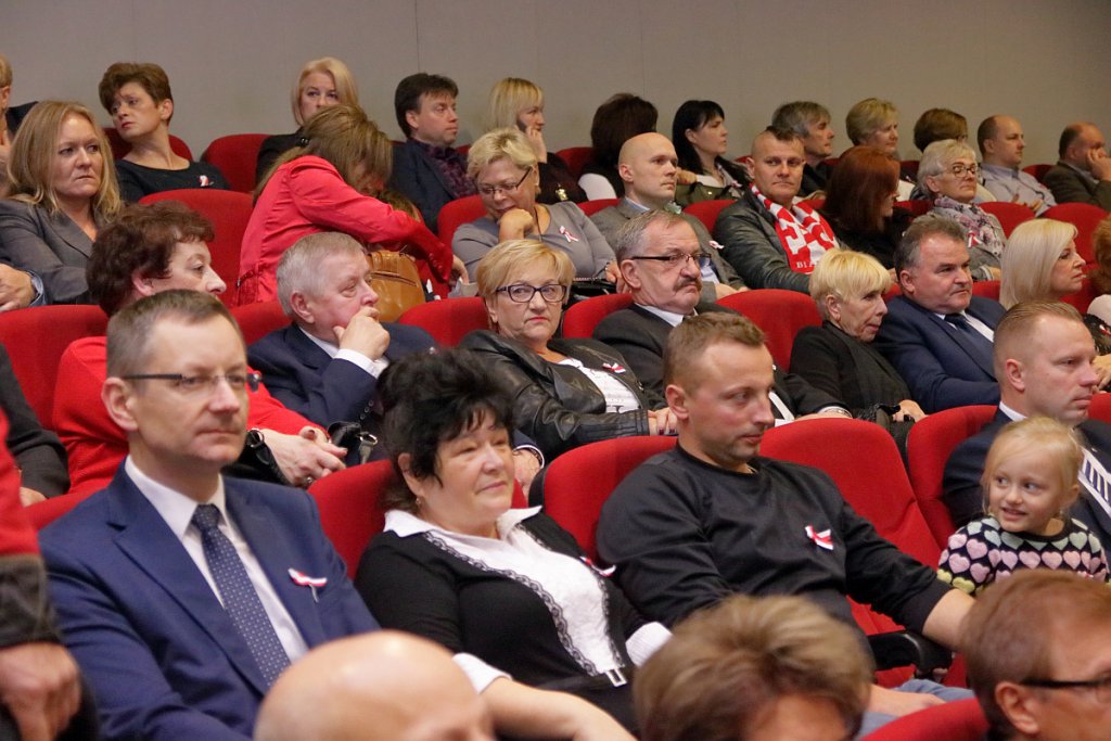 Uroczysta sesja Rady Miasta Ostrołęki [11.11.2018] - zdjęcie #24 - eOstroleka.pl