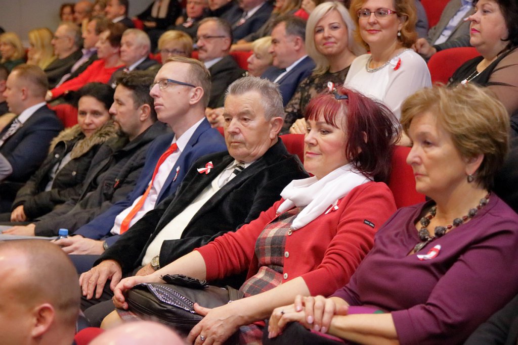 Uroczysta sesja Rady Miasta Ostrołęki [11.11.2018] - zdjęcie #55 - eOstroleka.pl
