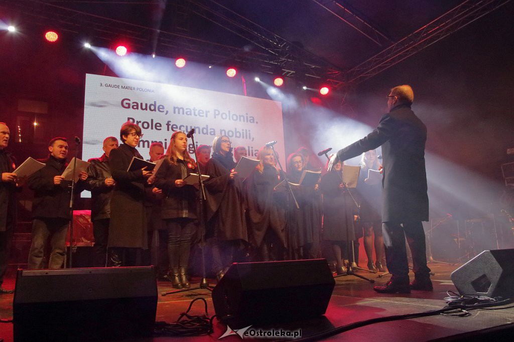 Ostrołęka zaśpiewała dla Niepodległej [11.11.2018] - zdjęcie #57 - eOstroleka.pl
