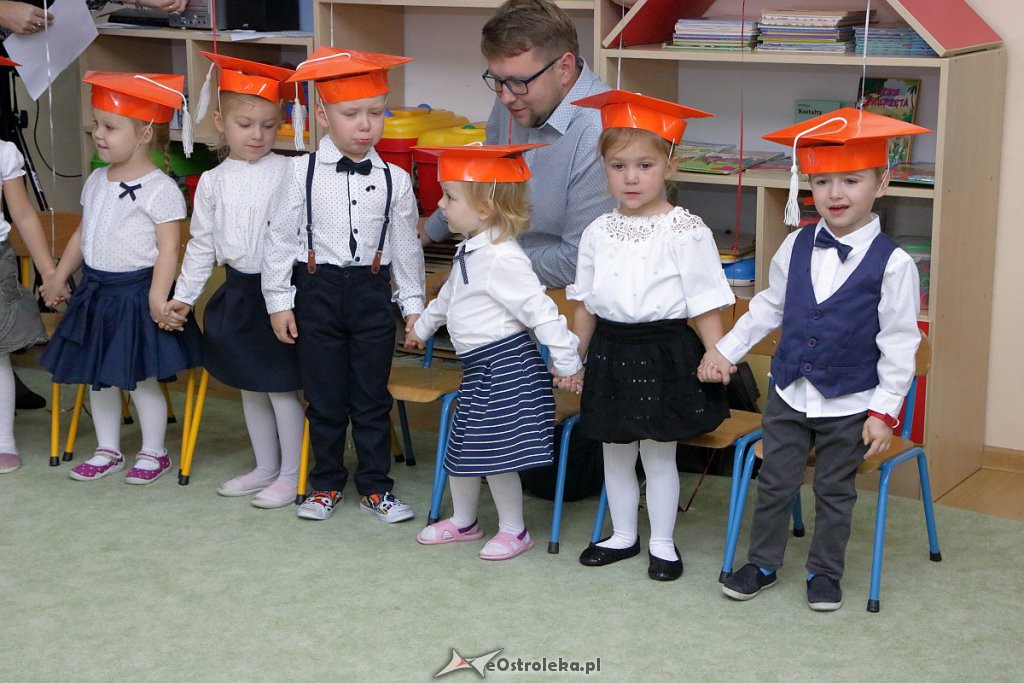 Pasowanie na przedszkolaka w Krainie Misiów [18.11.2018] - zdjęcie #12 - eOstroleka.pl