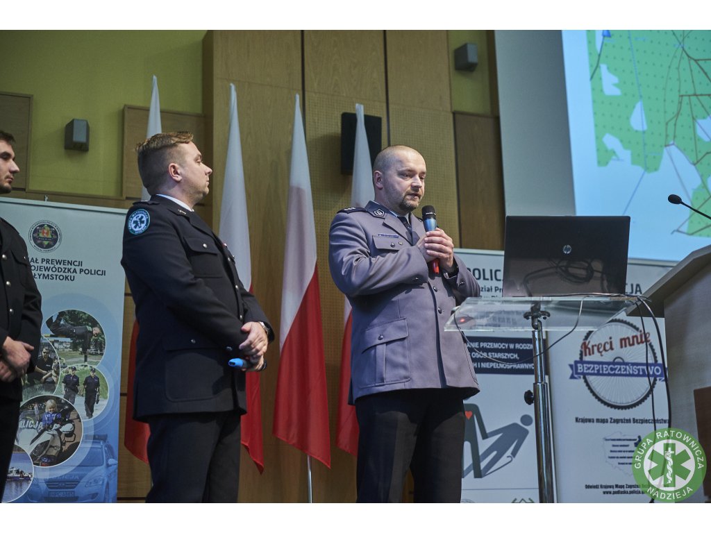 Konferencja „Bezpieczny Senior – Świadomy Senior” i start aplikacji Senior Alert - zdjęcie #4 - eOstroleka.pl