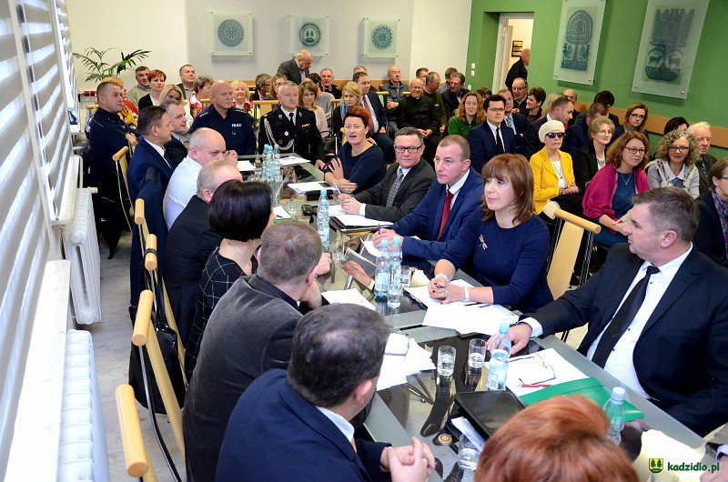 I sesja Rady Gminy Kadzidło [23.11.2018] - zdjęcie #1 - eOstroleka.pl