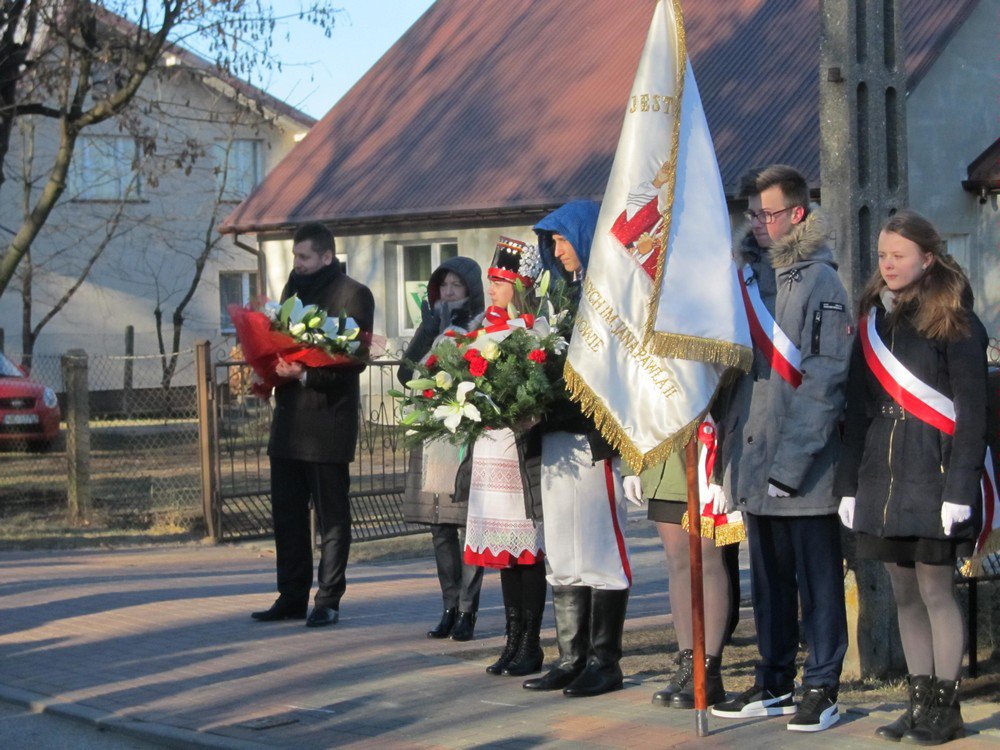 Baranowo: Odsłonięcie obelisku w hołdzie obrońców ojczyzny [30.11.2018] - zdjęcie #6 - eOstroleka.pl