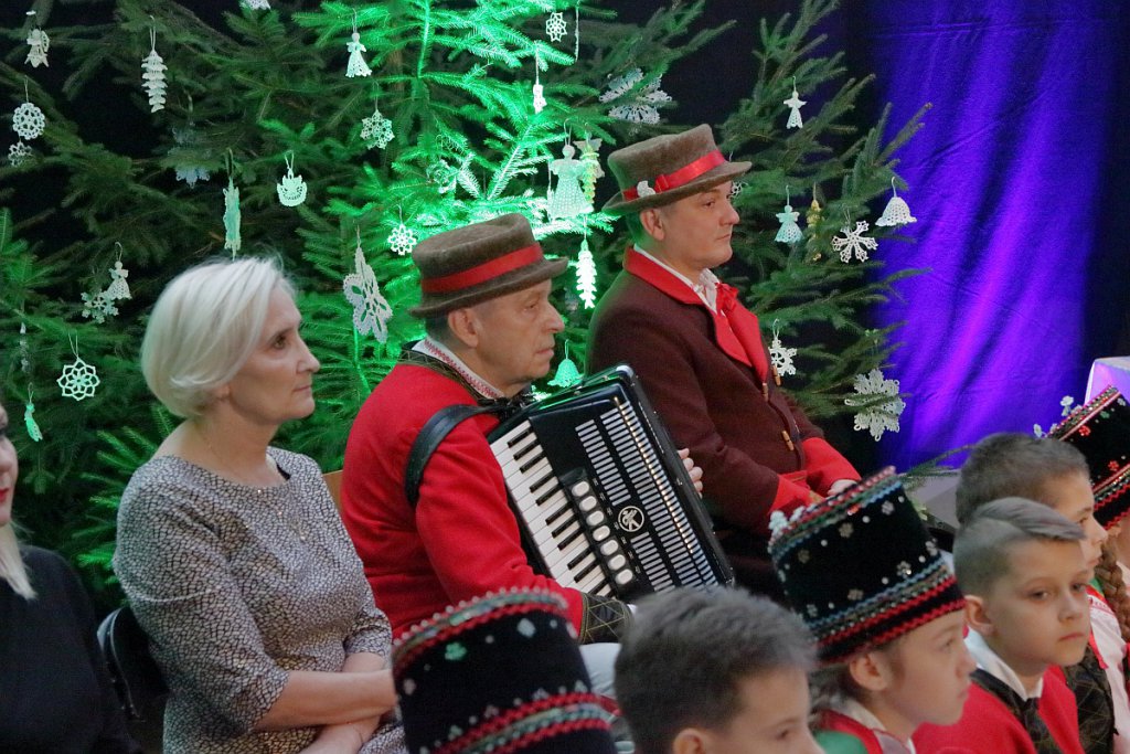 W SP 2 o zwyczajach świątecznych na Kurpiach [07.12.2018] - zdjęcie #39 - eOstroleka.pl