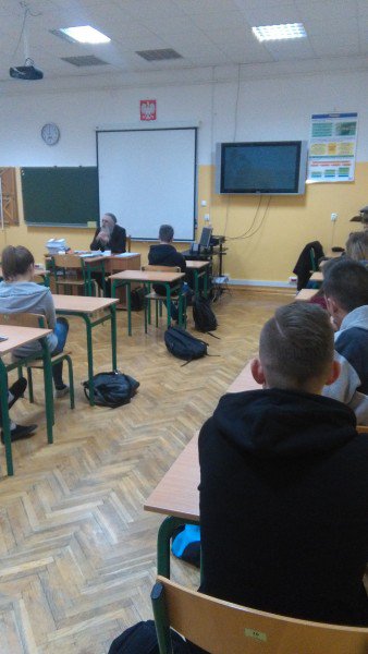 Lekcje prawa w ZSP w Łysych [12.12.2018] - zdjęcie #7 - eOstroleka.pl