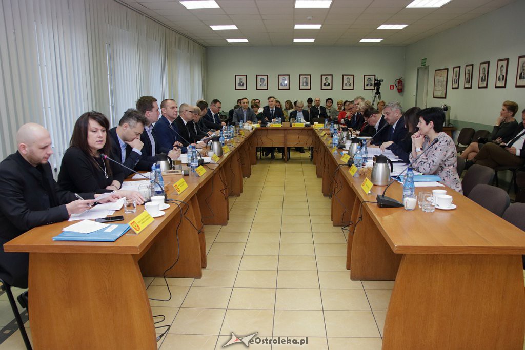 IV sesja Rady Miasta - część druga [31.12.2018] - zdjęcie #6 - eOstroleka.pl