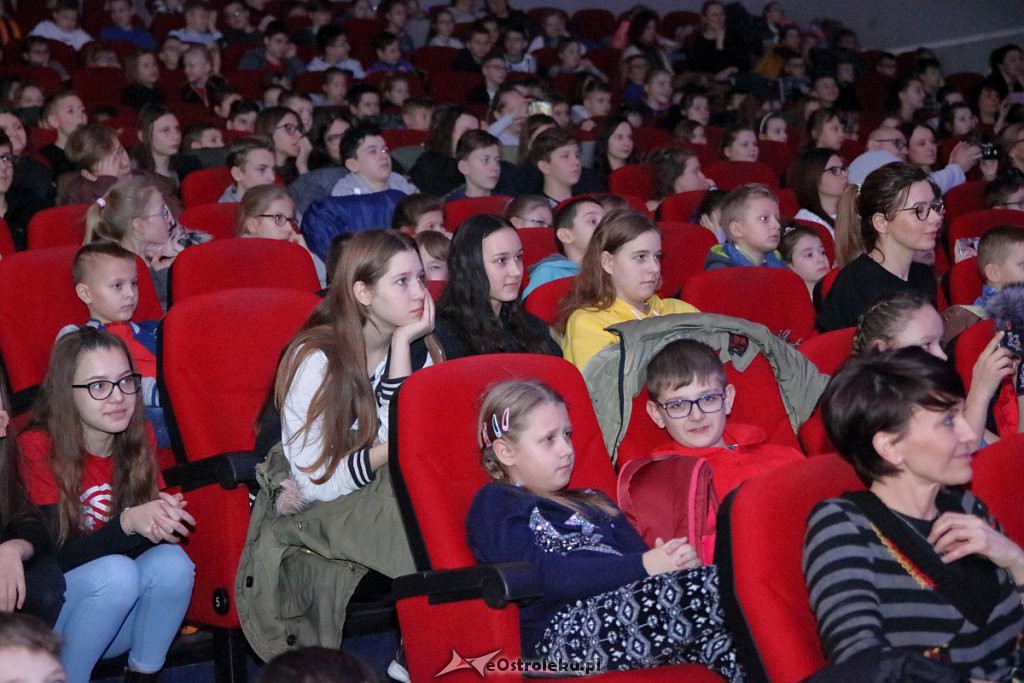 Charytatywny koncert uczniów „dziesiątki w OCK [08.01.2019] - zdjęcie #27 - eOstroleka.pl