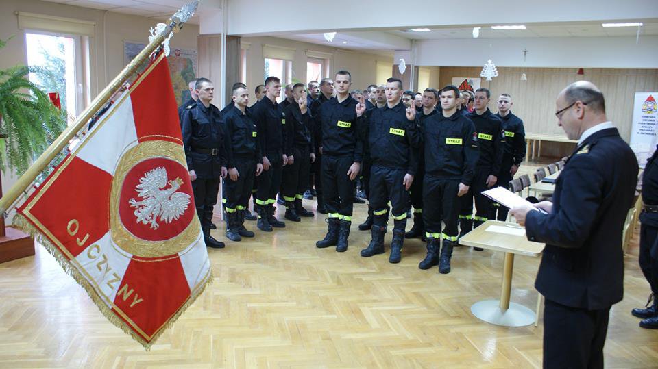 Ślubowanie nowych strażaków w PSP Ostrołęka [17.01.2019] - zdjęcie #1 - eOstroleka.pl
