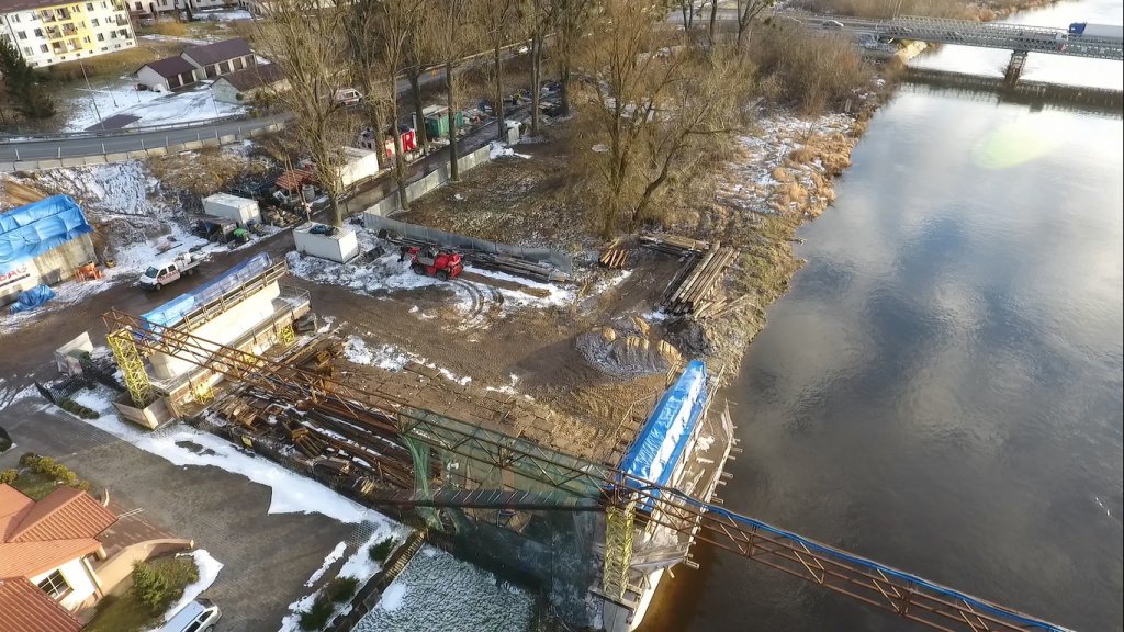 Konstrukcja przęsłowa na budowę mostu przez rzekę Narew [18.01.2019] - zdjęcie #6 - eOstroleka.pl