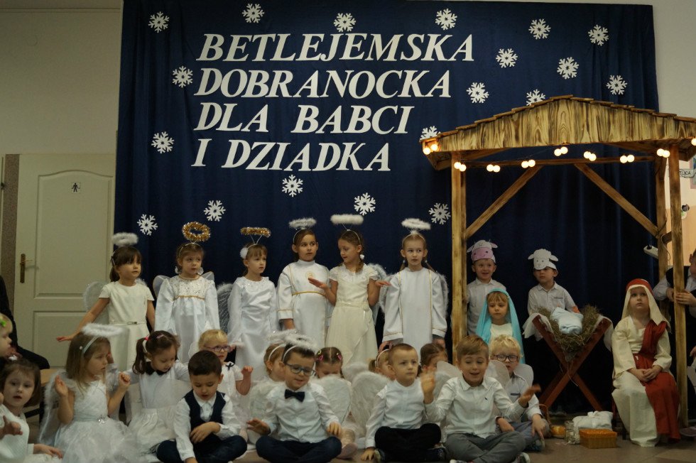 „Betlejemska dobranocka dla babci i dziadka [22.01.2019] - zdjęcie #9 - eOstroleka.pl