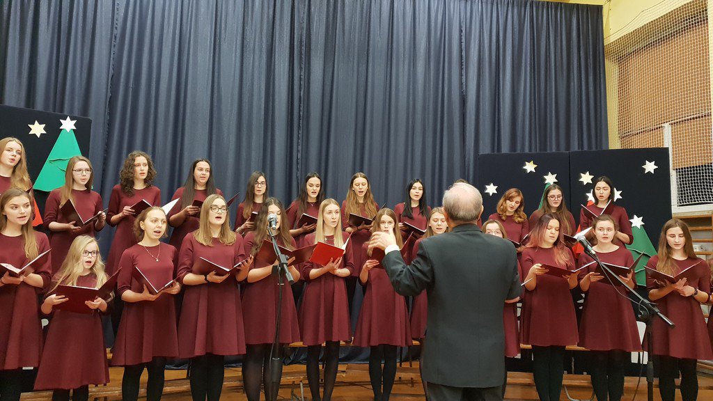 Noworoczny koncert chóru Cantilena w II LO [22.01.2019] - zdjęcie #6 - eOstroleka.pl