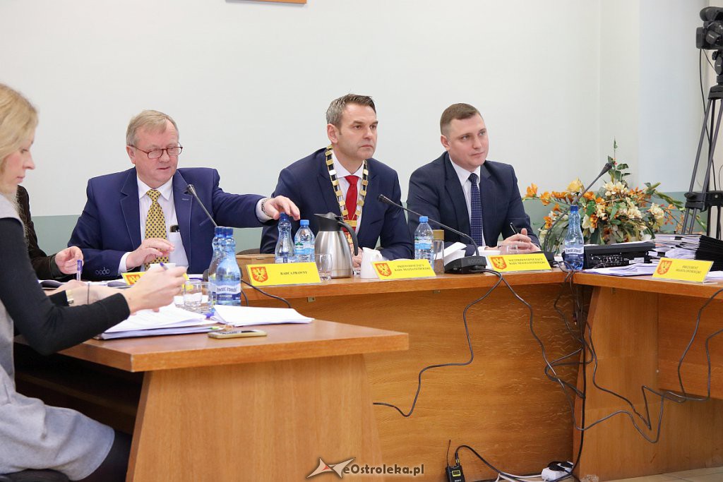 Trwa VI sesja Rady Miasta Ostrołęki [24.01.2019] - zdjęcie #3 - eOstroleka.pl