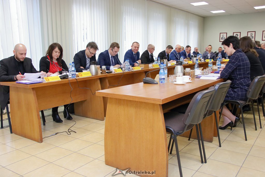 Trwa VI sesja Rady Miasta Ostrołęki [24.01.2019] - zdjęcie #9 - eOstroleka.pl